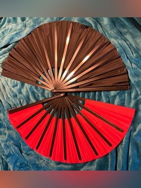 Black or Red KUNG FU 25” Folding Hand Fans Stylish NEW Large Folding Rave Fans